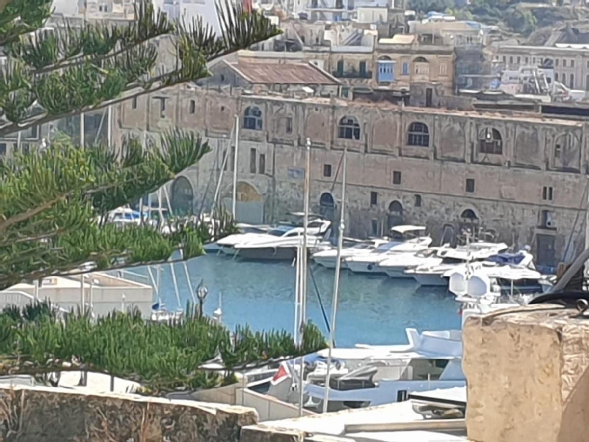 Villa Tifkira Vittoriosa Exterior foto